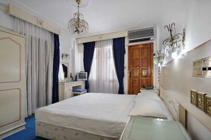 Rose Garden Premium Hotel