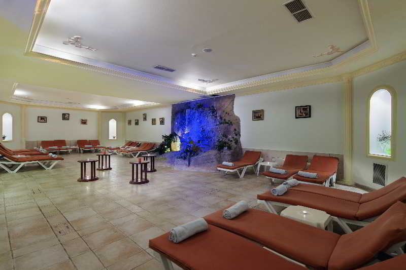 Rose Garden Premium Hotel
