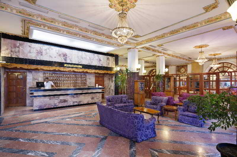 Rose Garden Premium Hotel