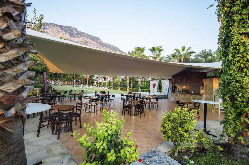 Rose Garden Premium Hotel