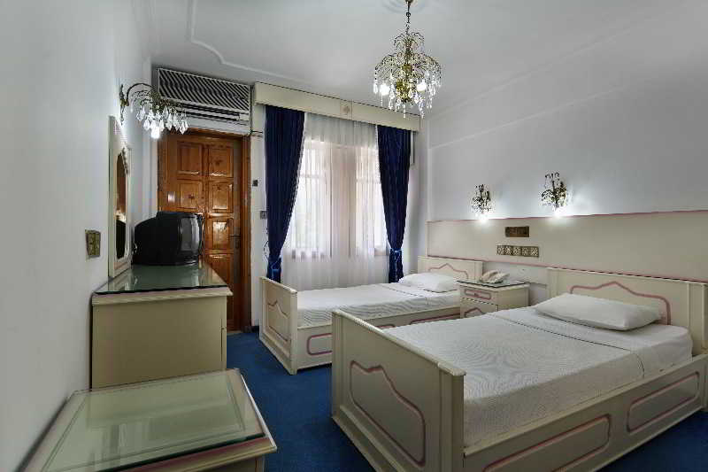 Rose Garden Premium Hotel