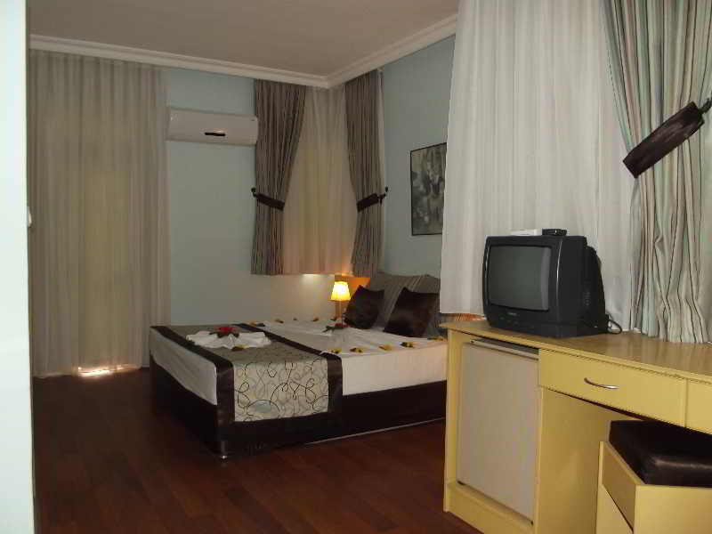 Rios Beach Hotel