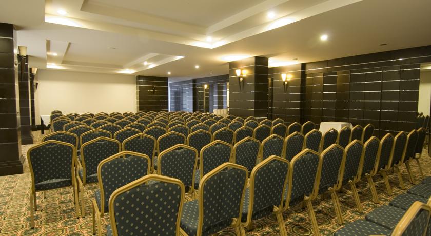 Aydinbey Famous Resort