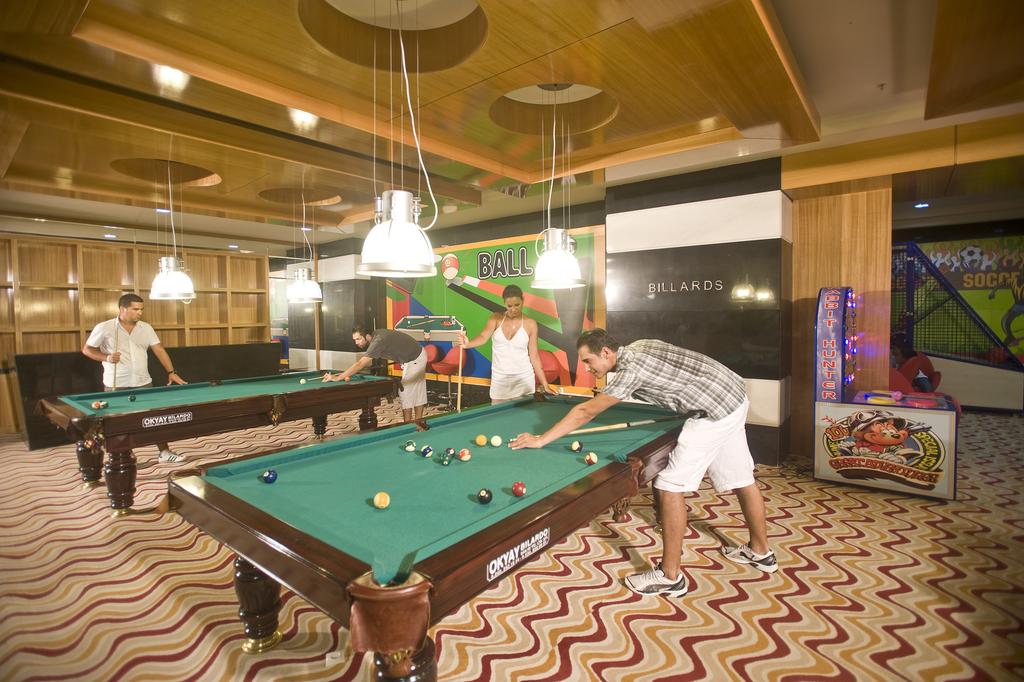 Crystal Family Resort & Spa