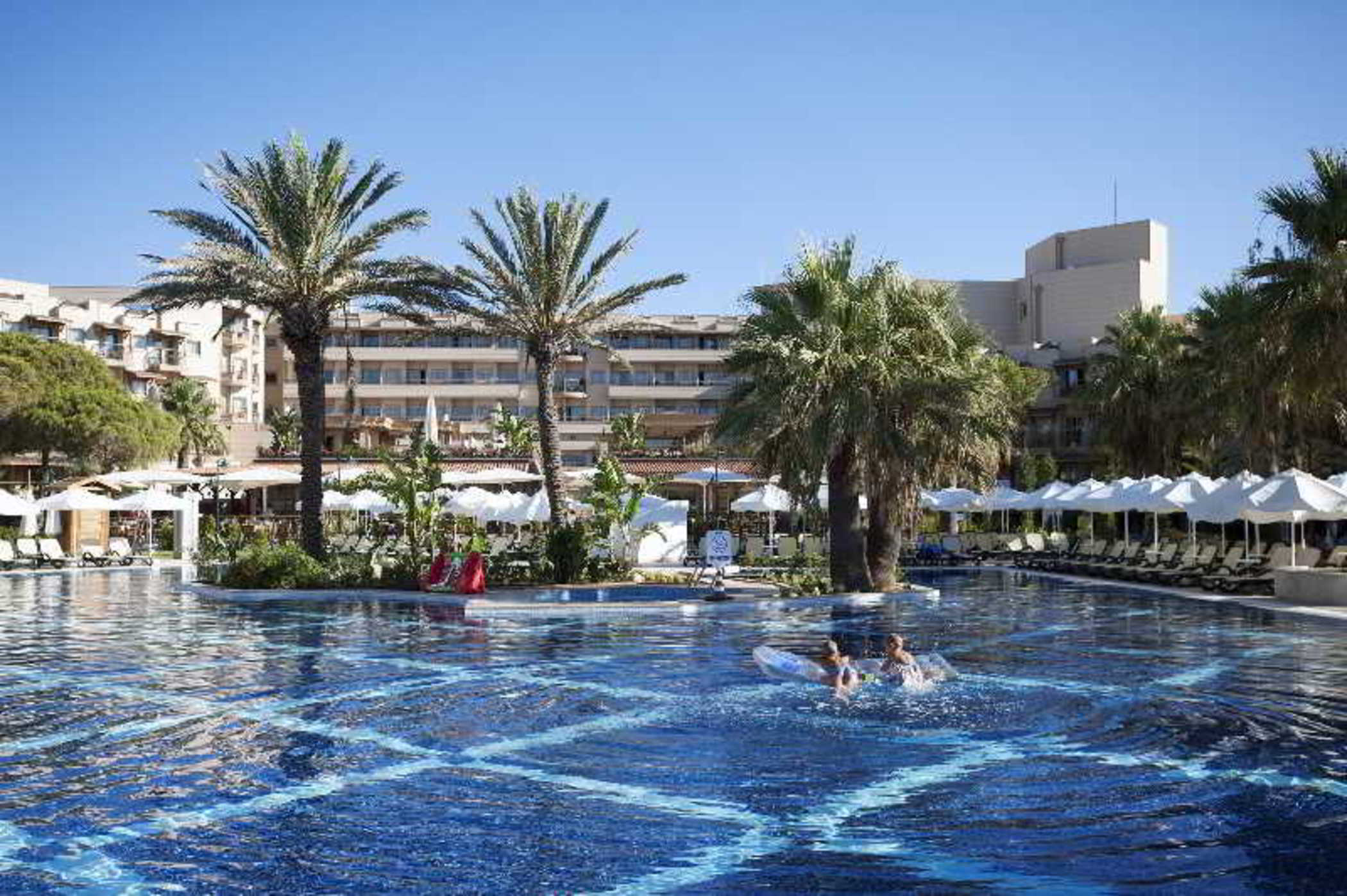 Crystal Tat Beach
