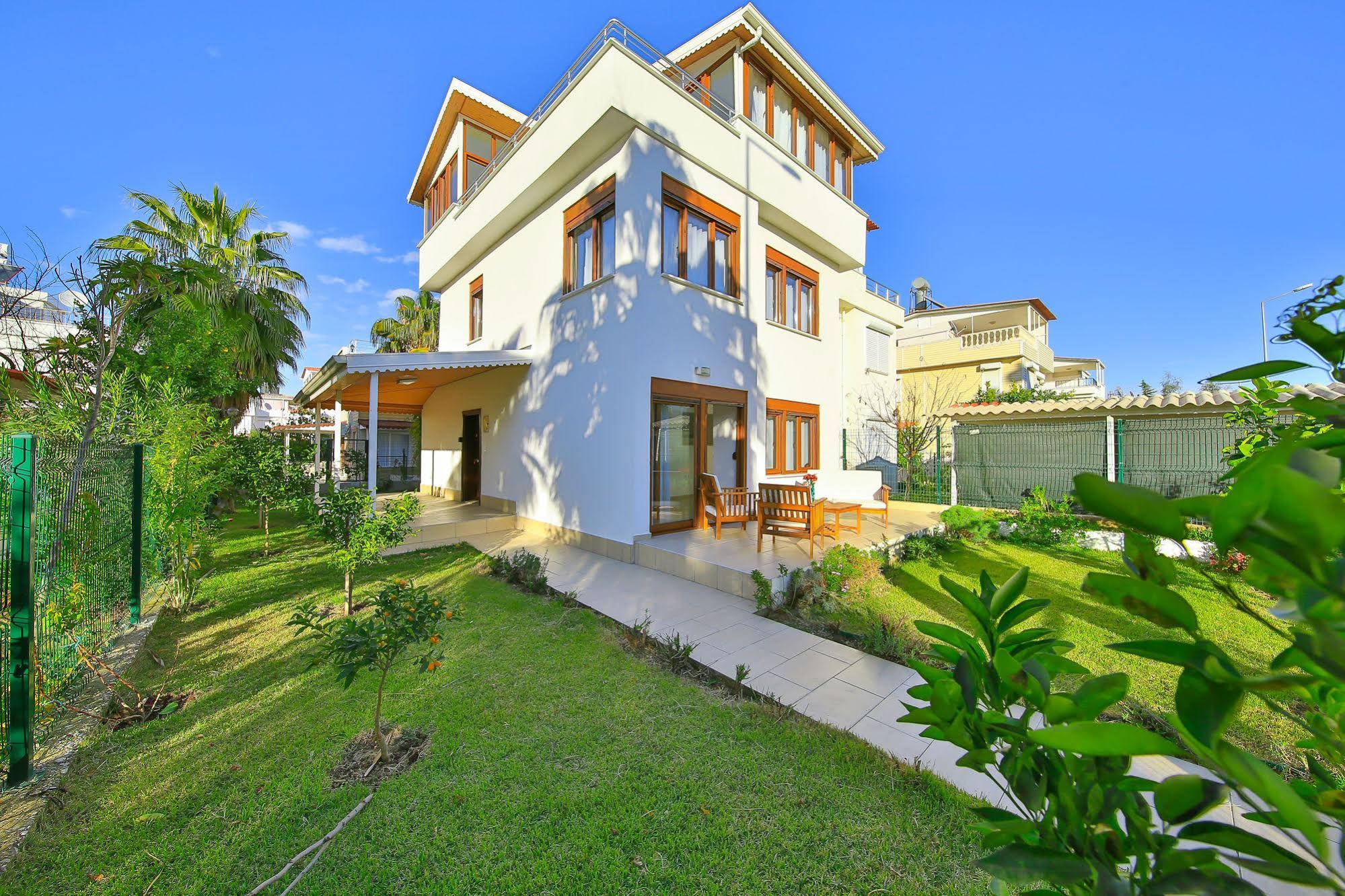 EV Villas