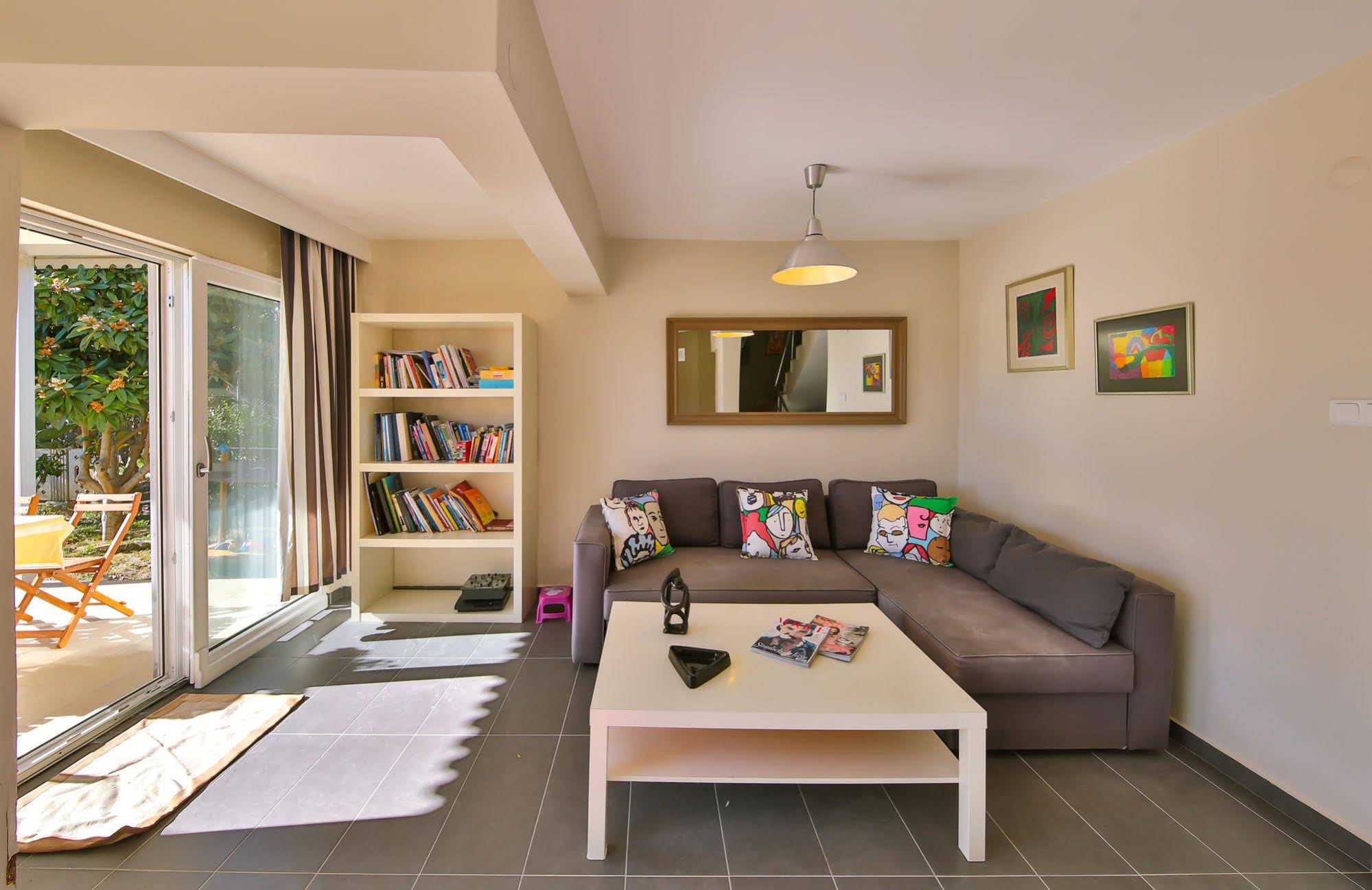 EV Villas