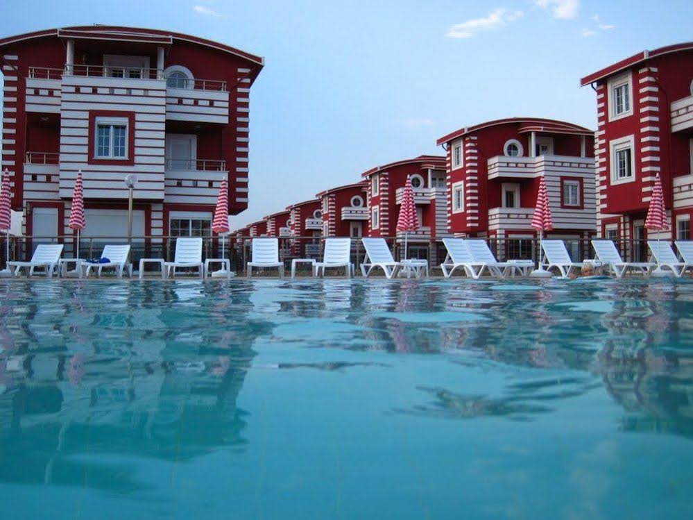 Happy Land Golf Villas