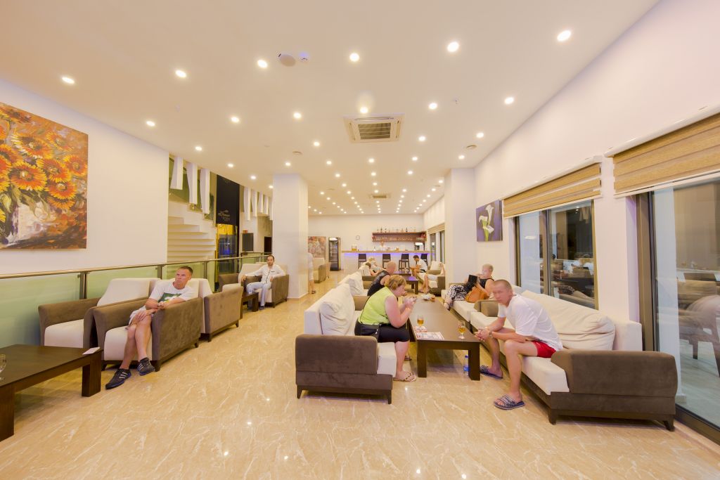 Maya World Park Hotel