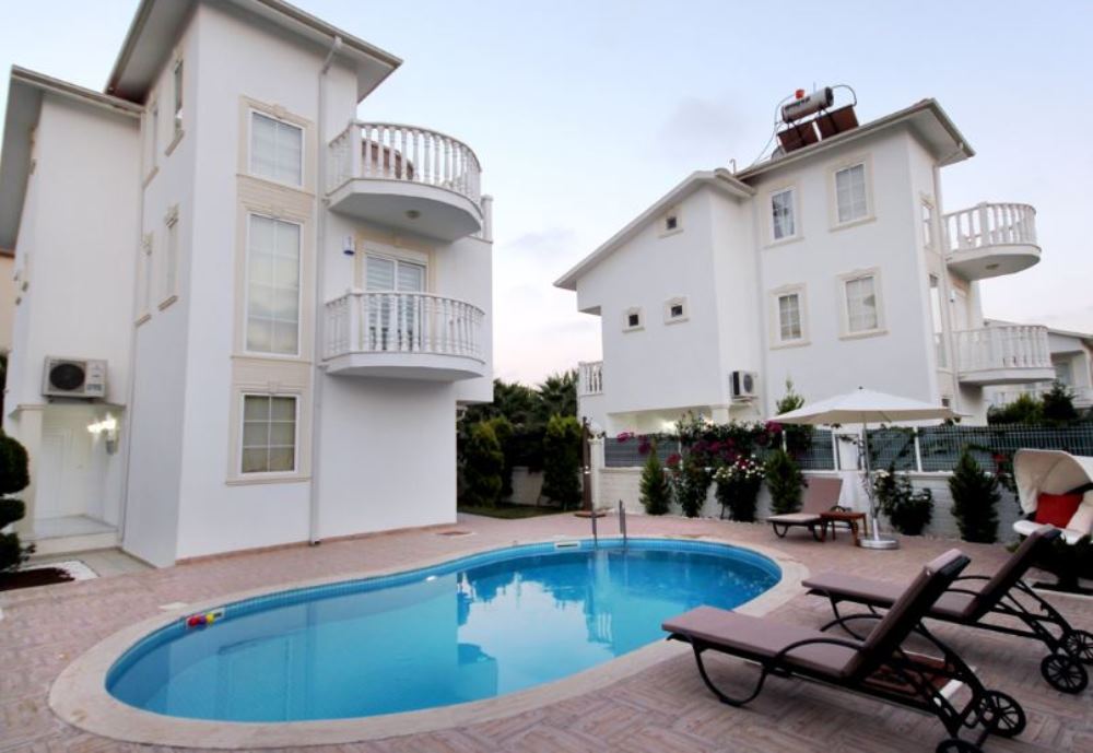 Villa Liya