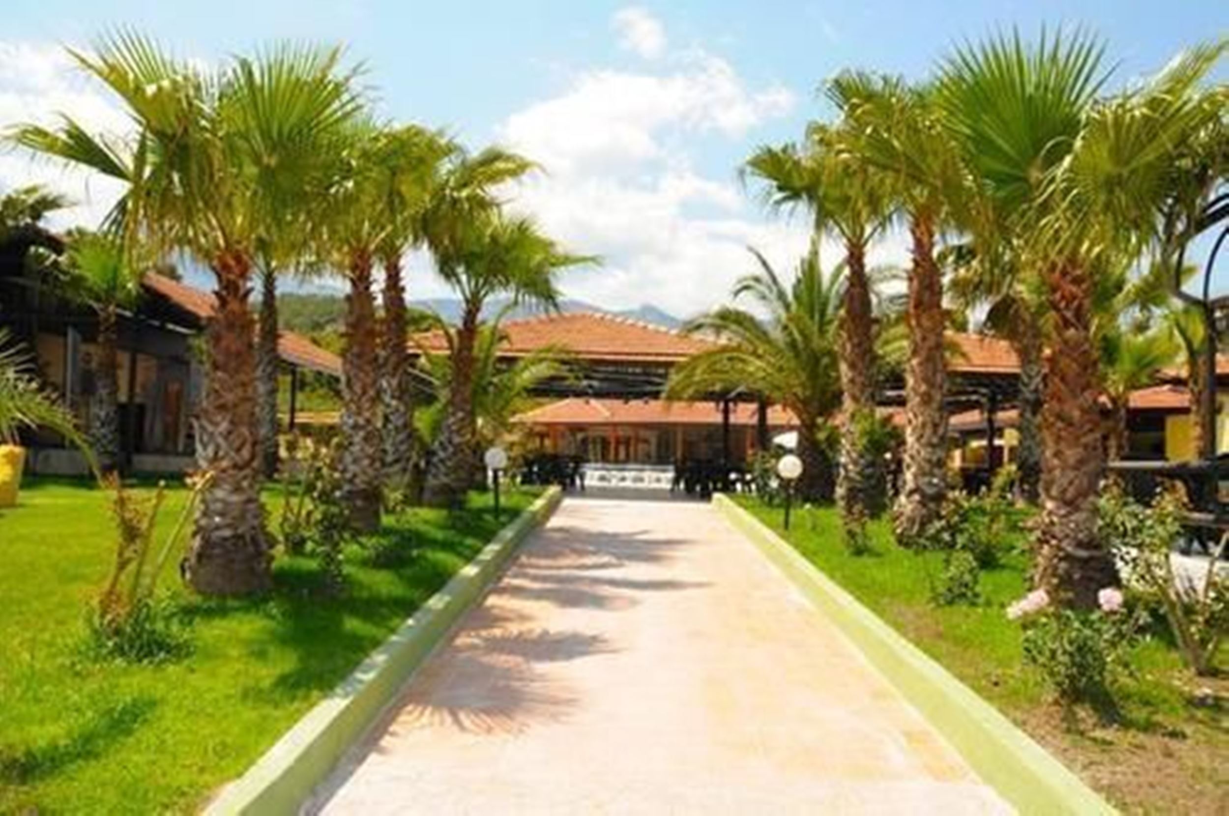 MG Club Akman Beach Hotel