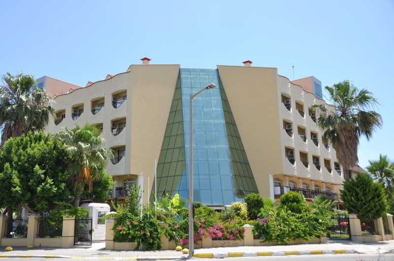Larissa Inn