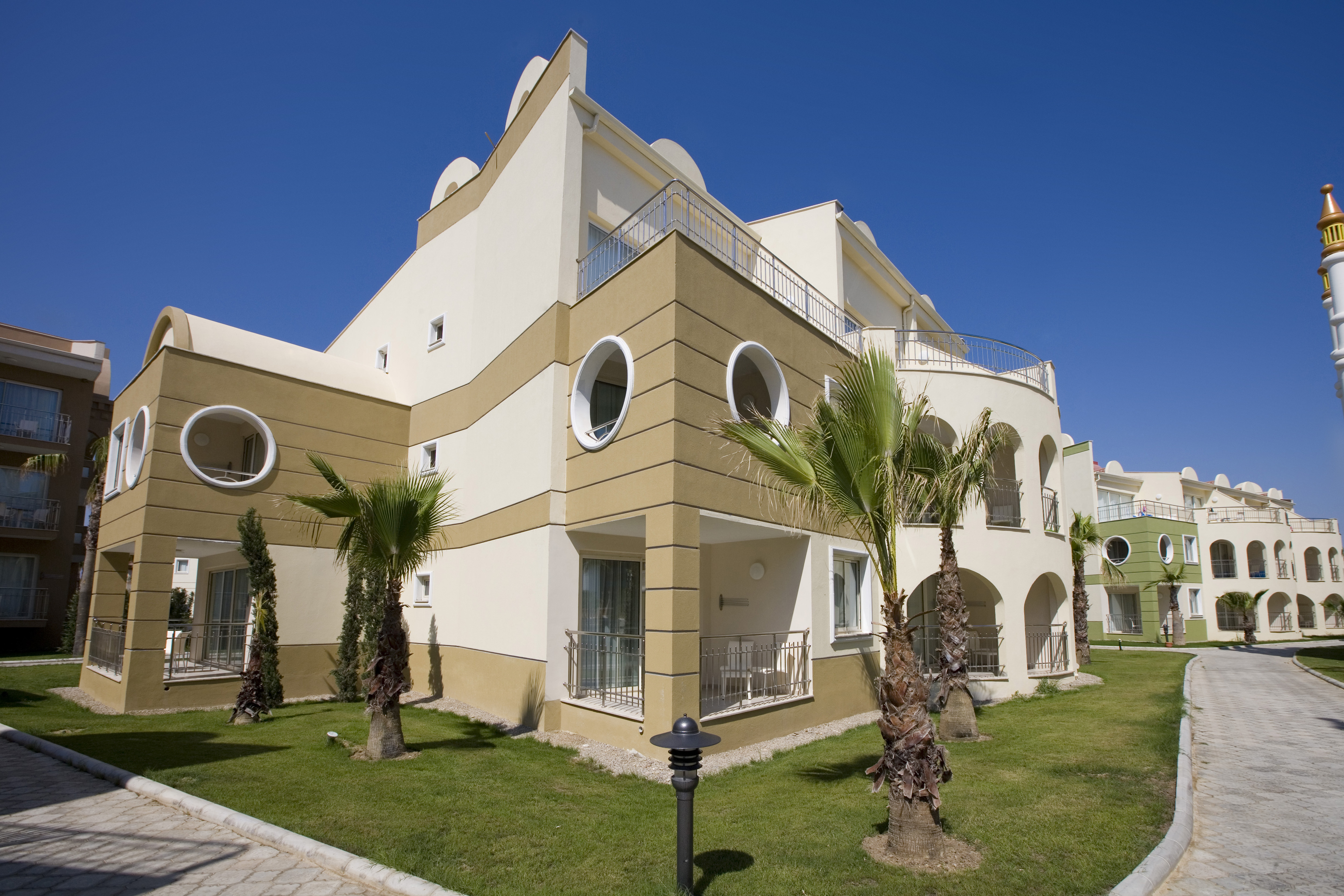 Kamelya Aishen Club