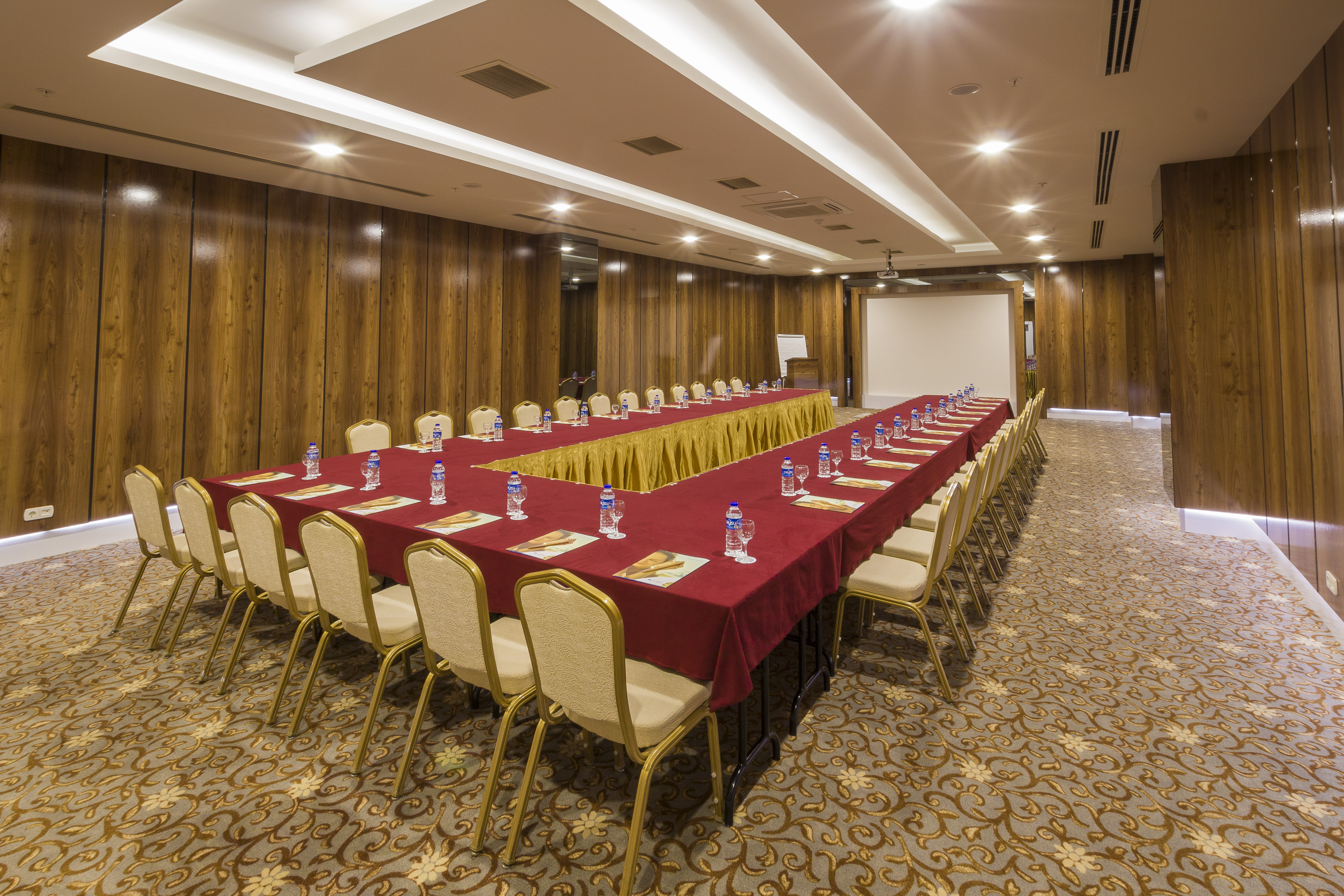 Hotel Turan Prince
