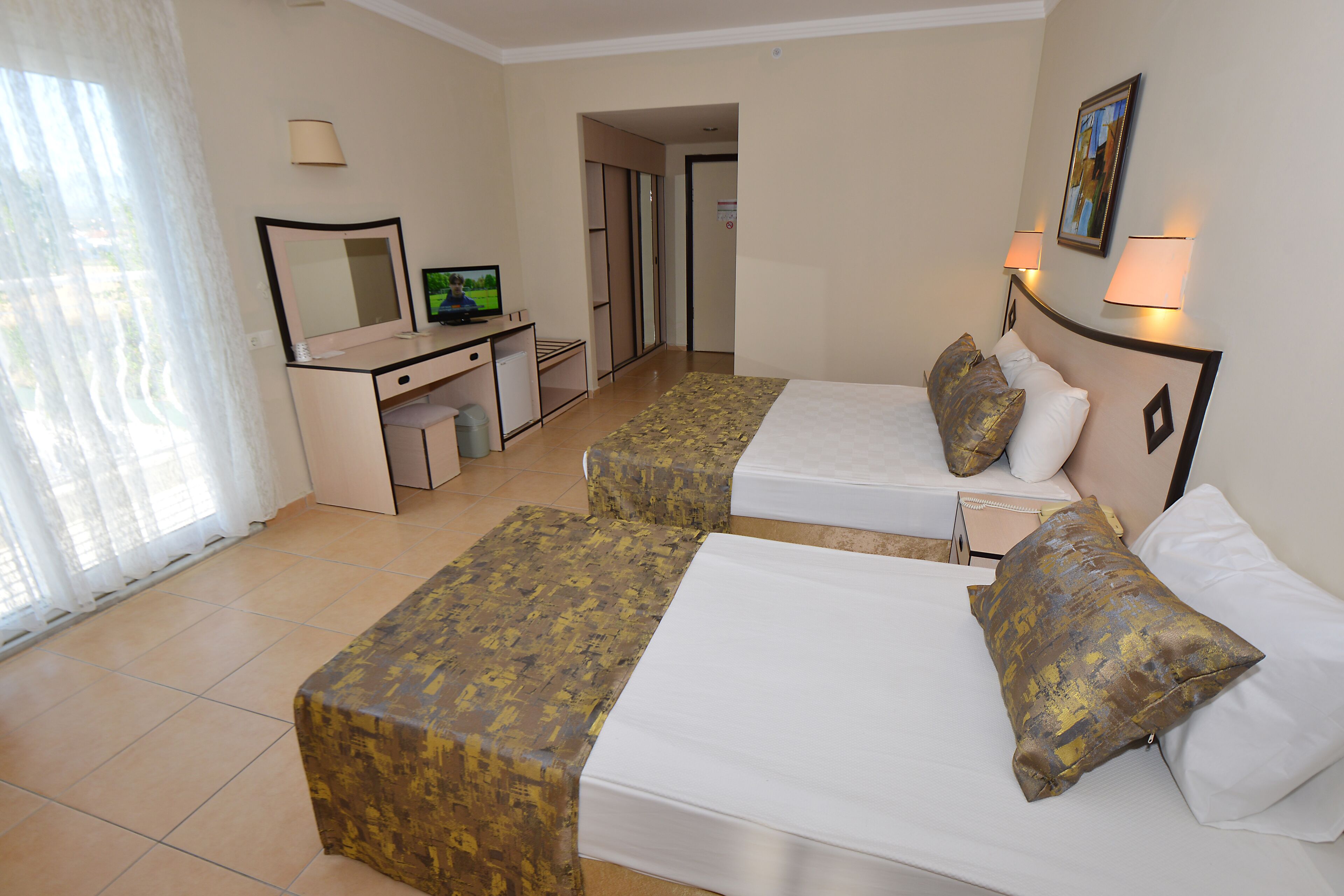 Q Ella Beach Hotel