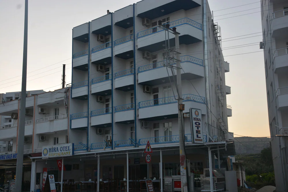 Hira Hotel