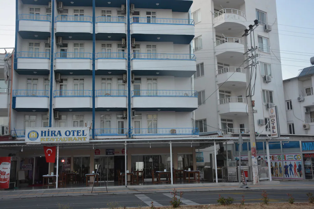 Hira Hotel