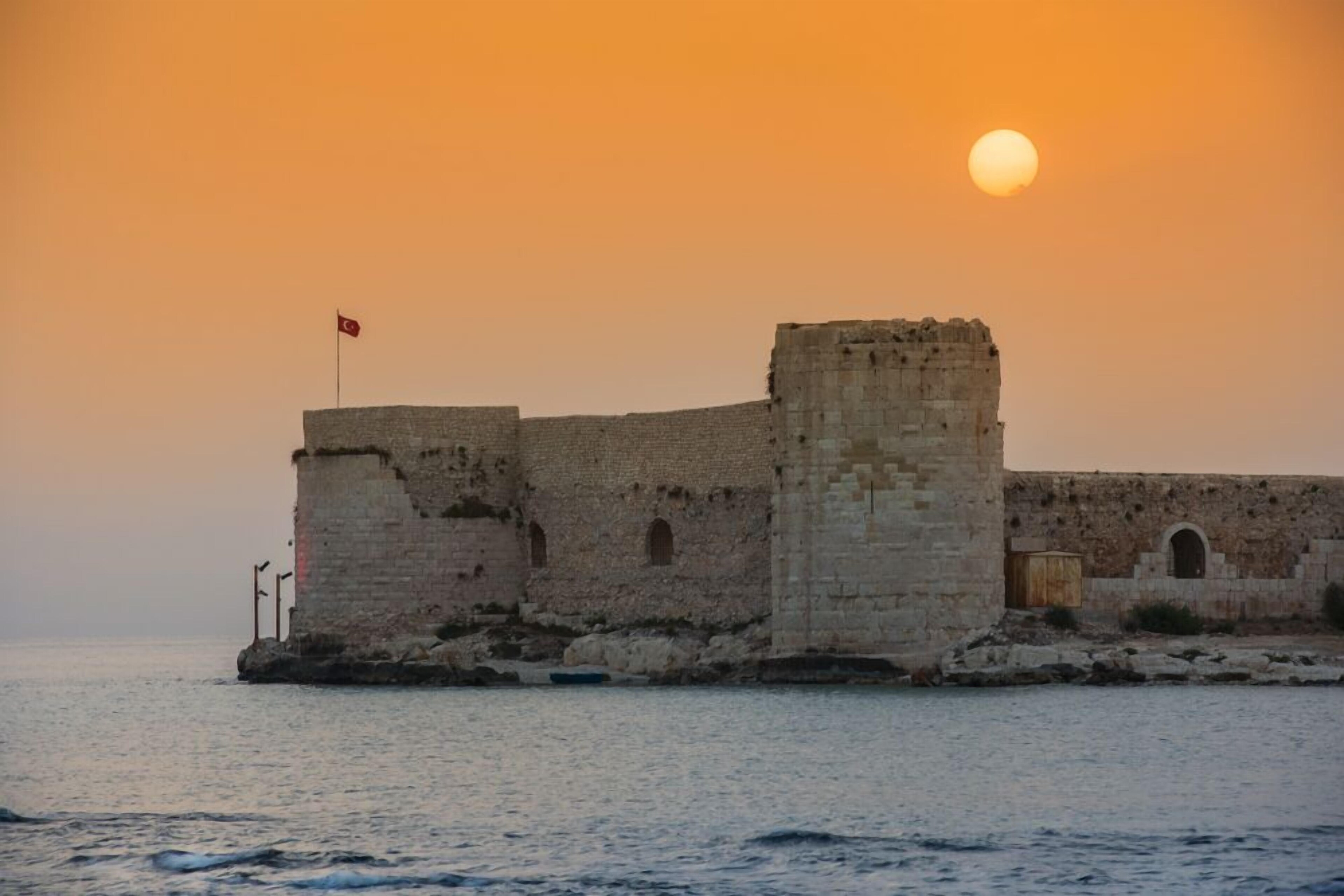 Marina Kizkalesi Hotel