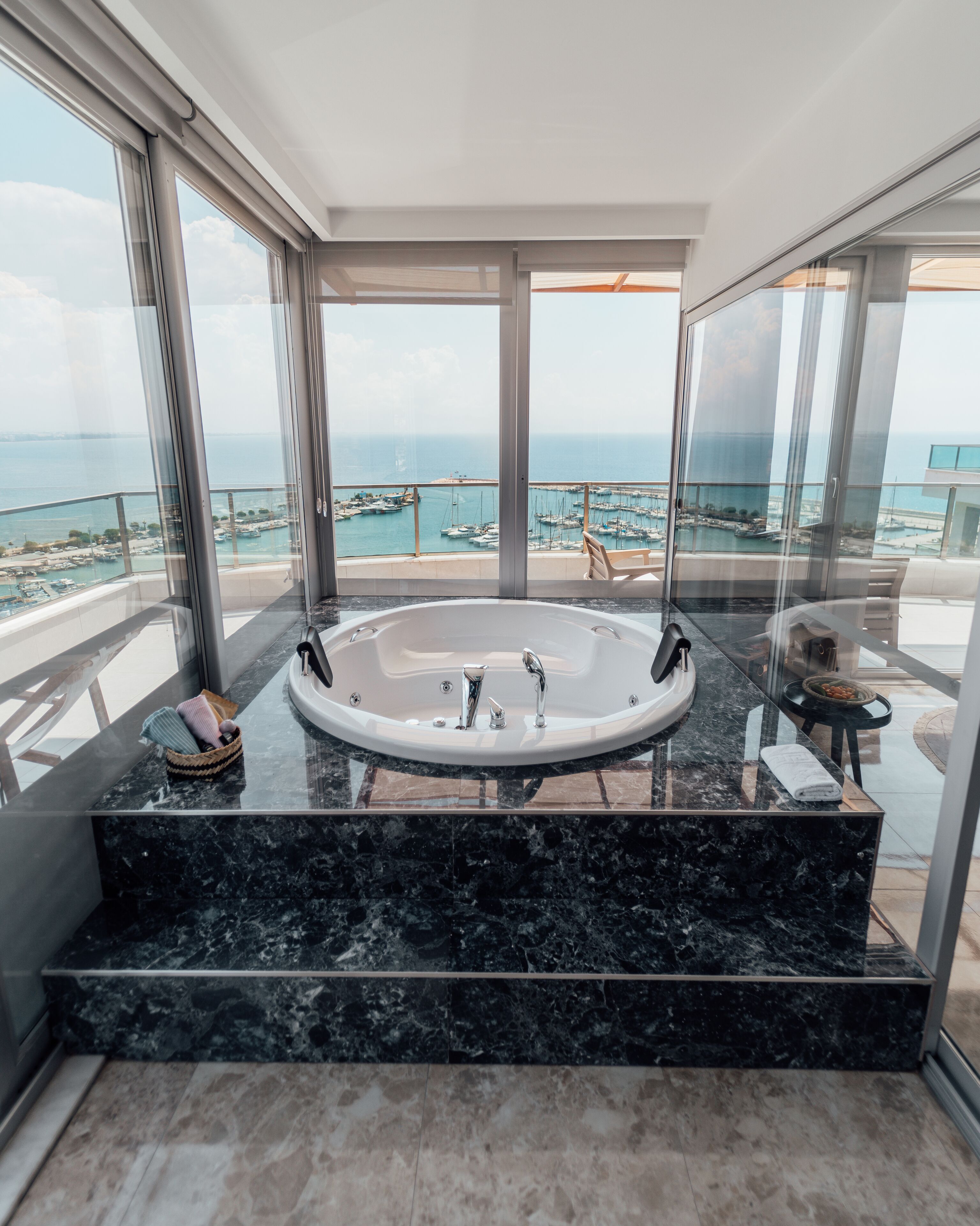 Fortunella Suits & Villas