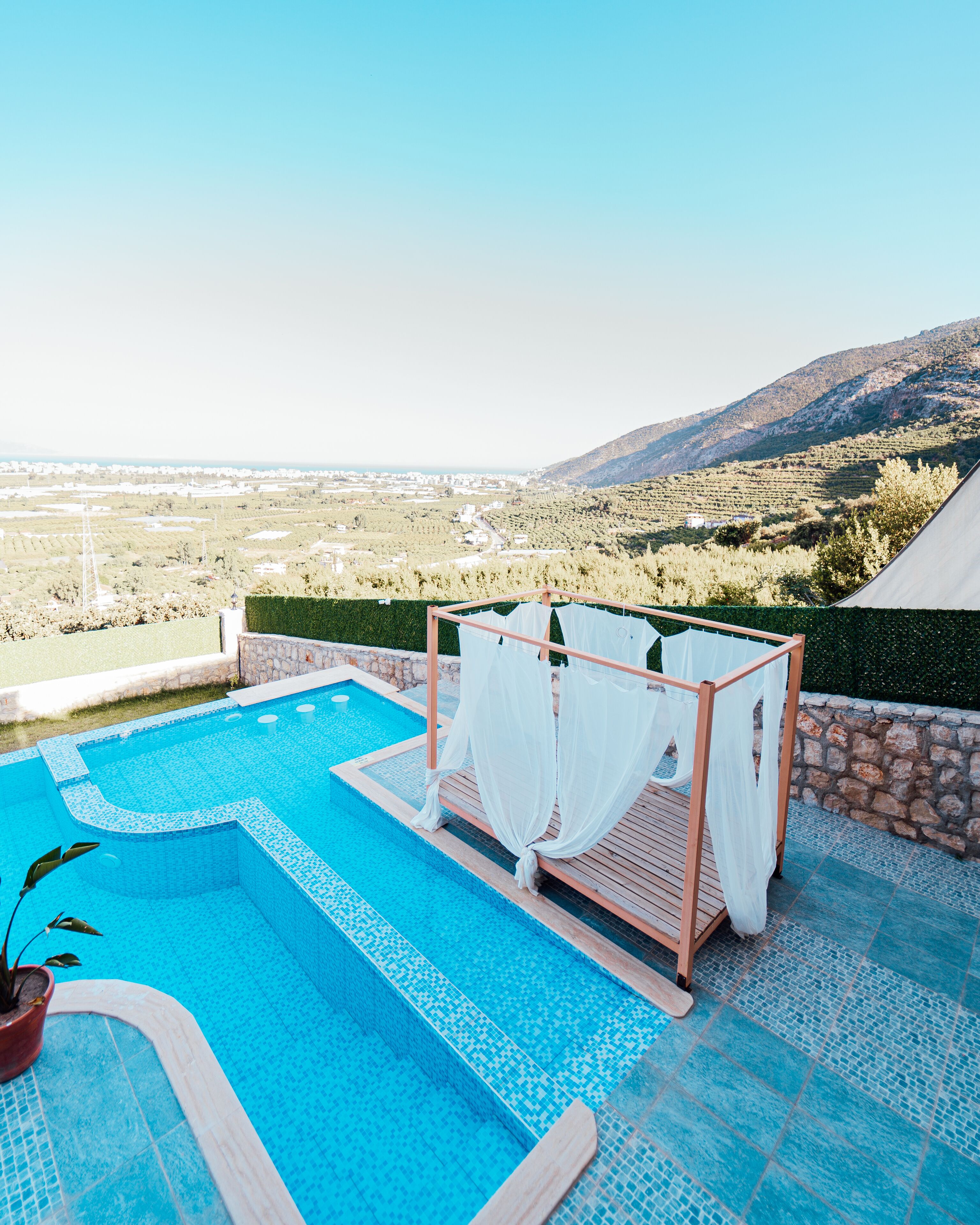 Fortunella Suits & Villas