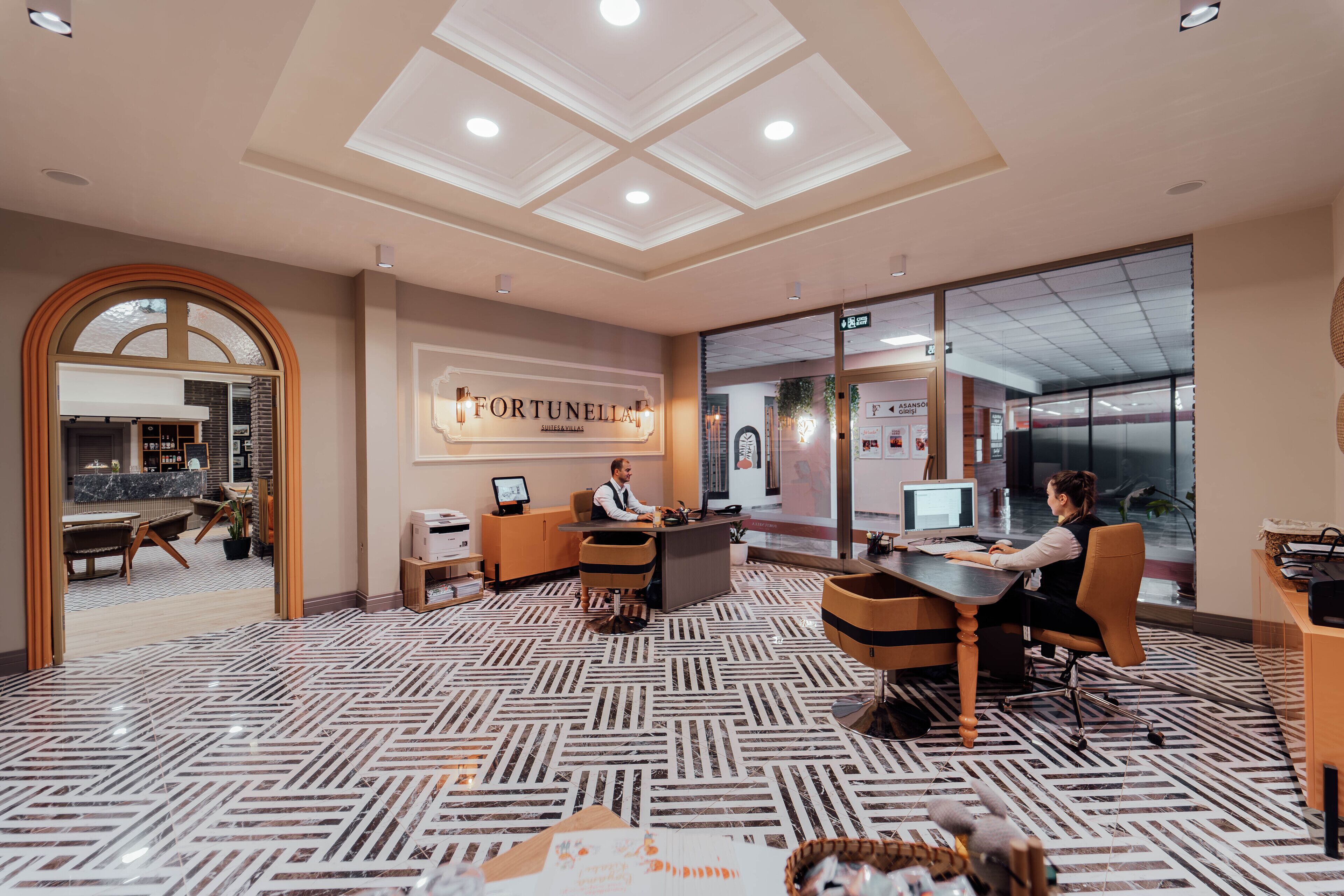 Fortunella Suits & Villas