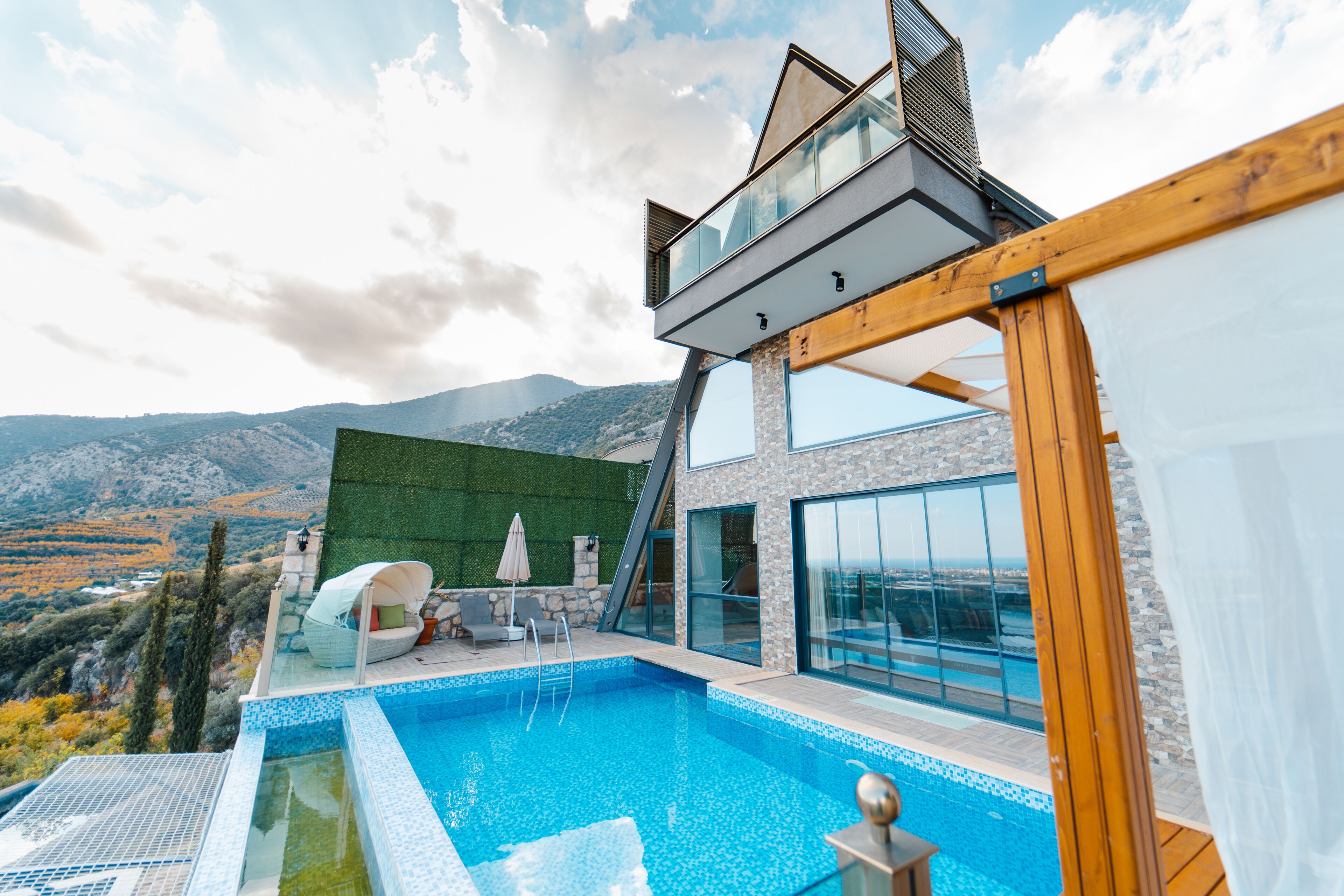 Fortunella Suits & Villas