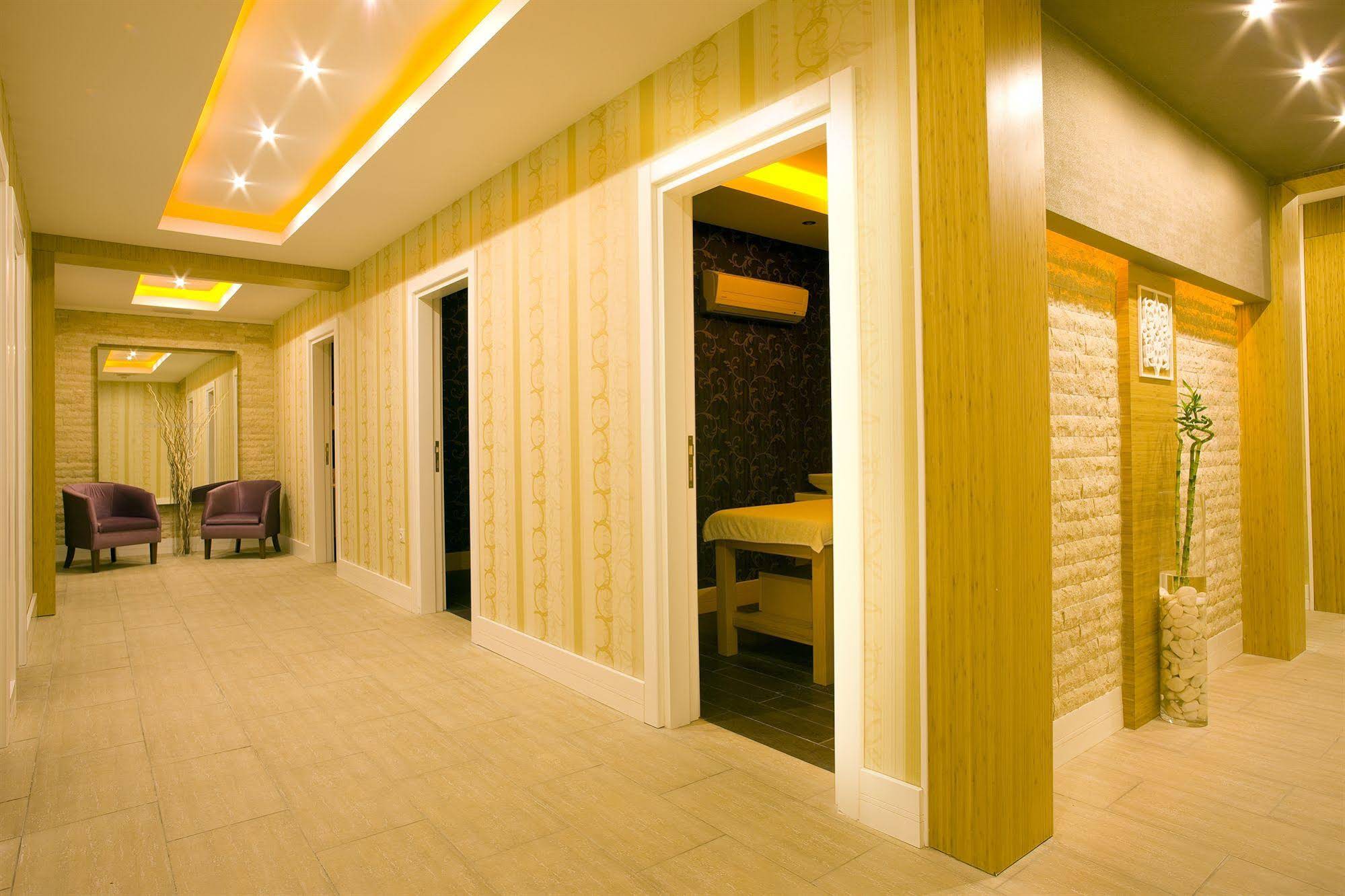 Presa Di Finica Hotel & Suites