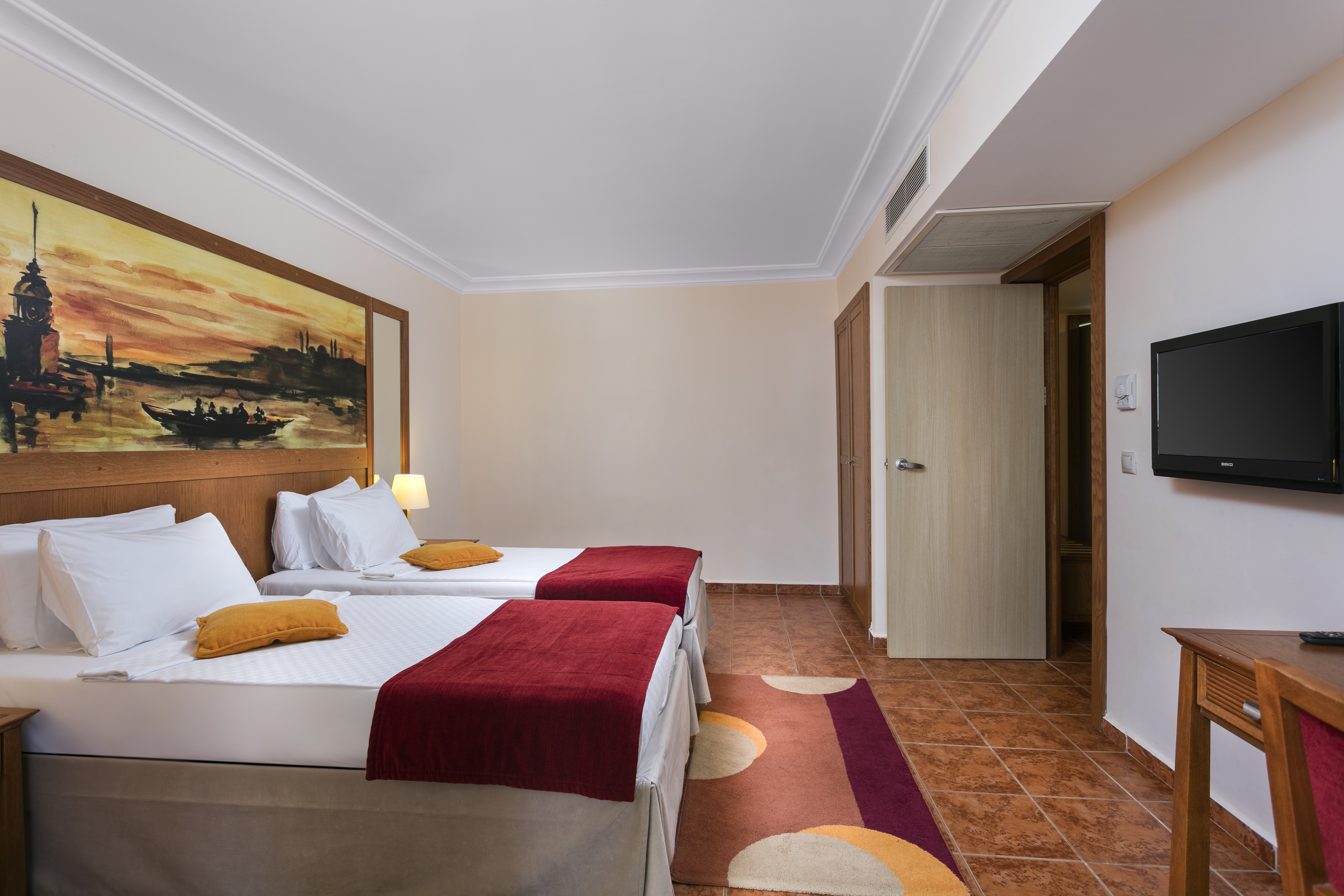 Seven Seas Hotel Life