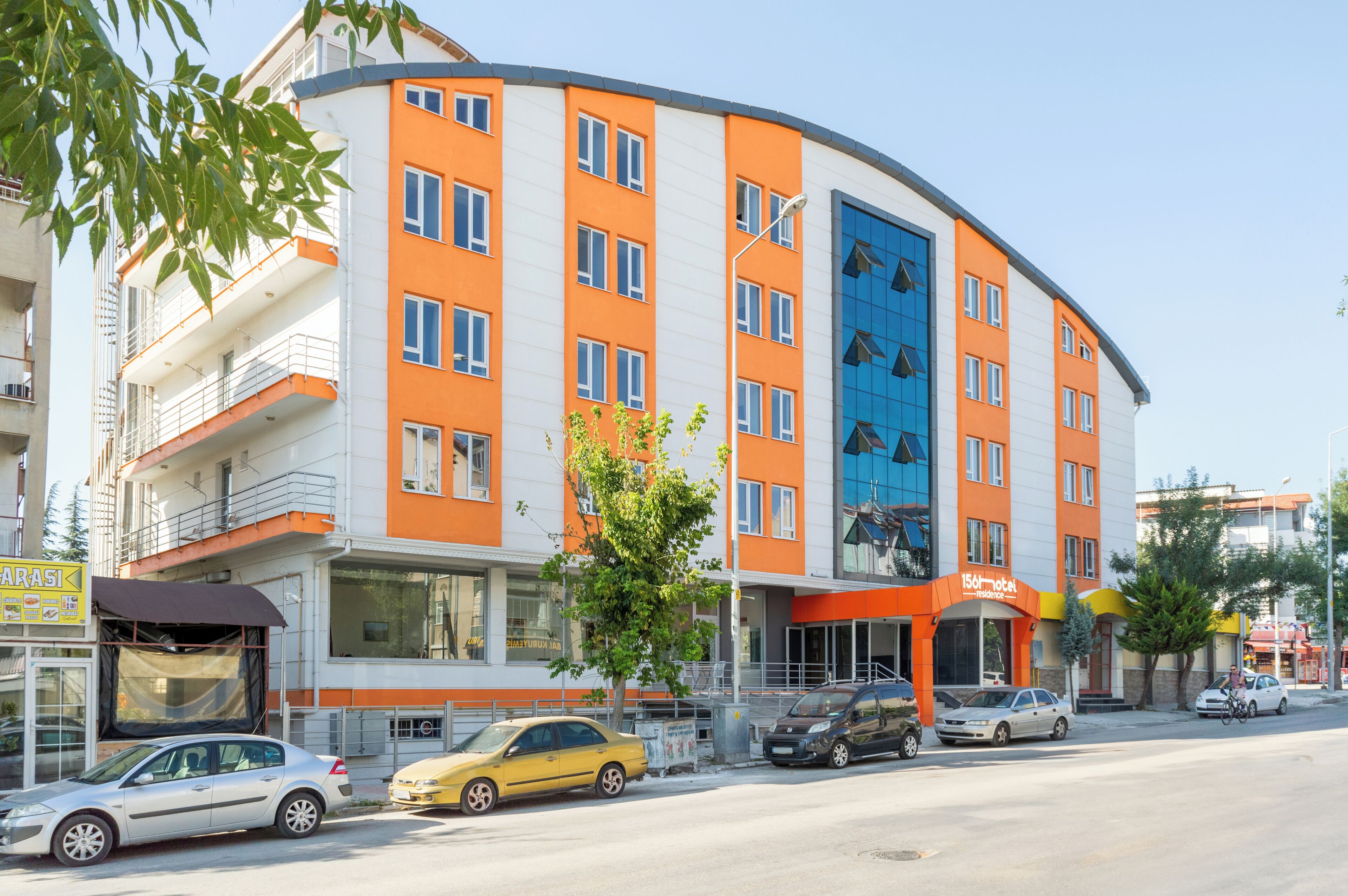 156 Hotel Residence