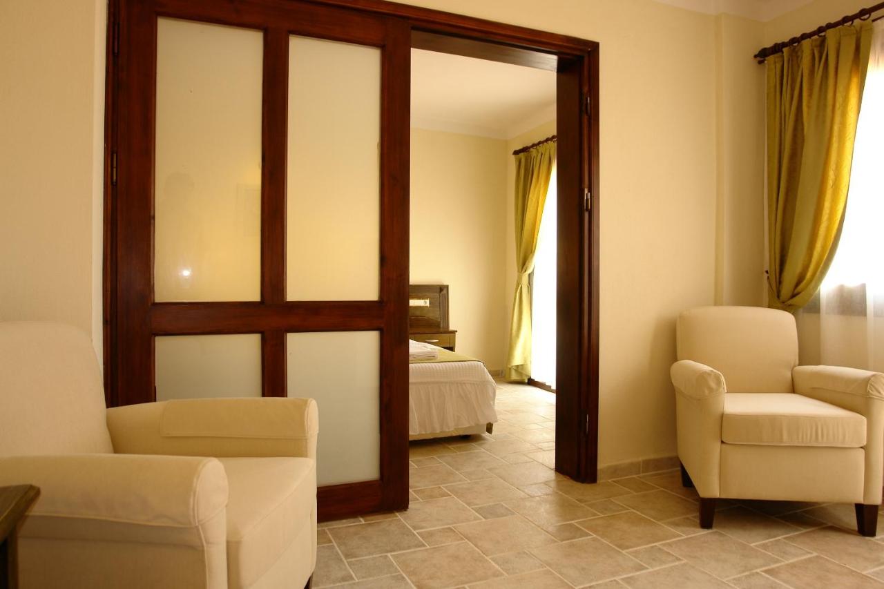 Hotel Asiyan