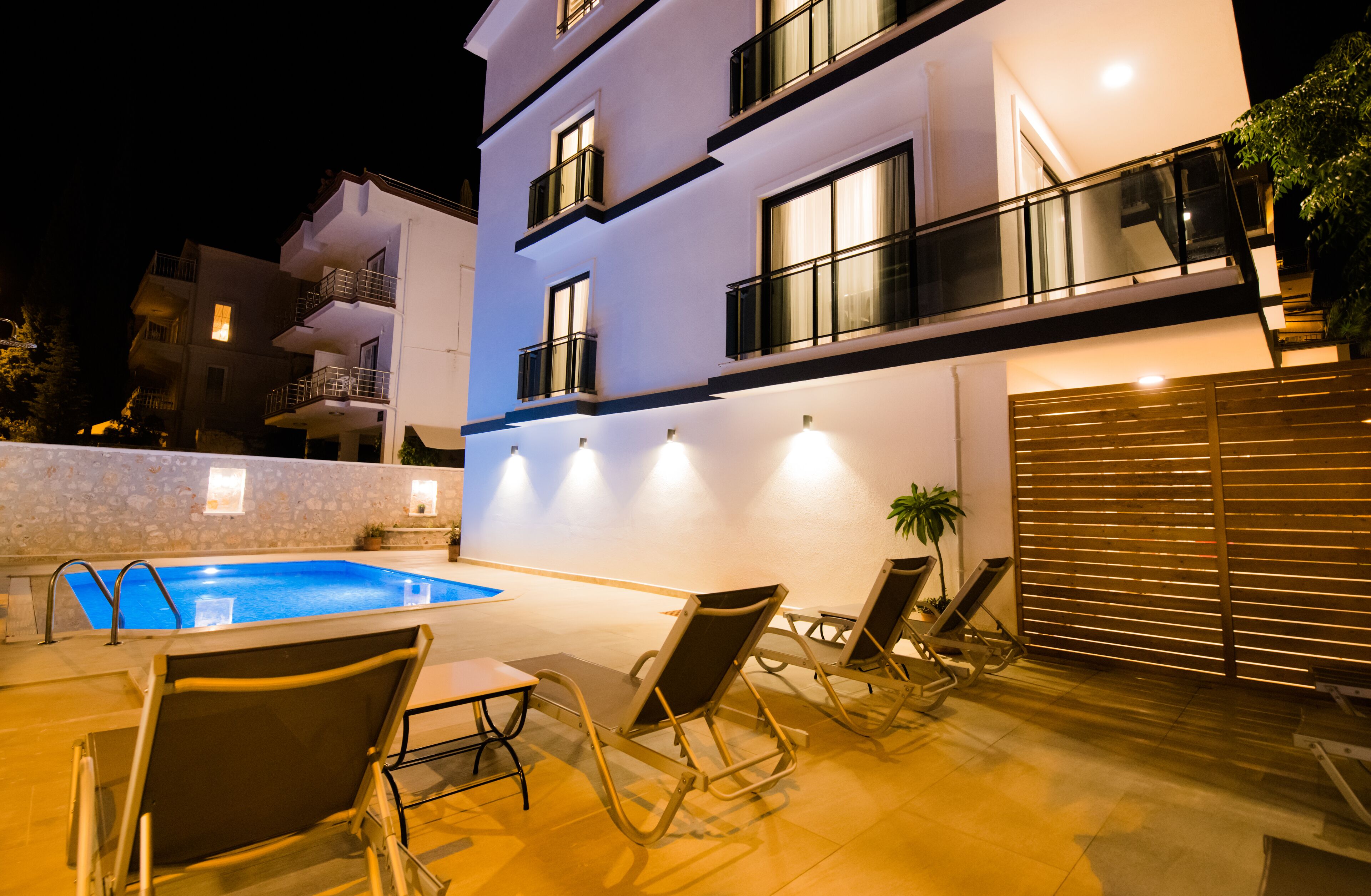 Kaya Apartments