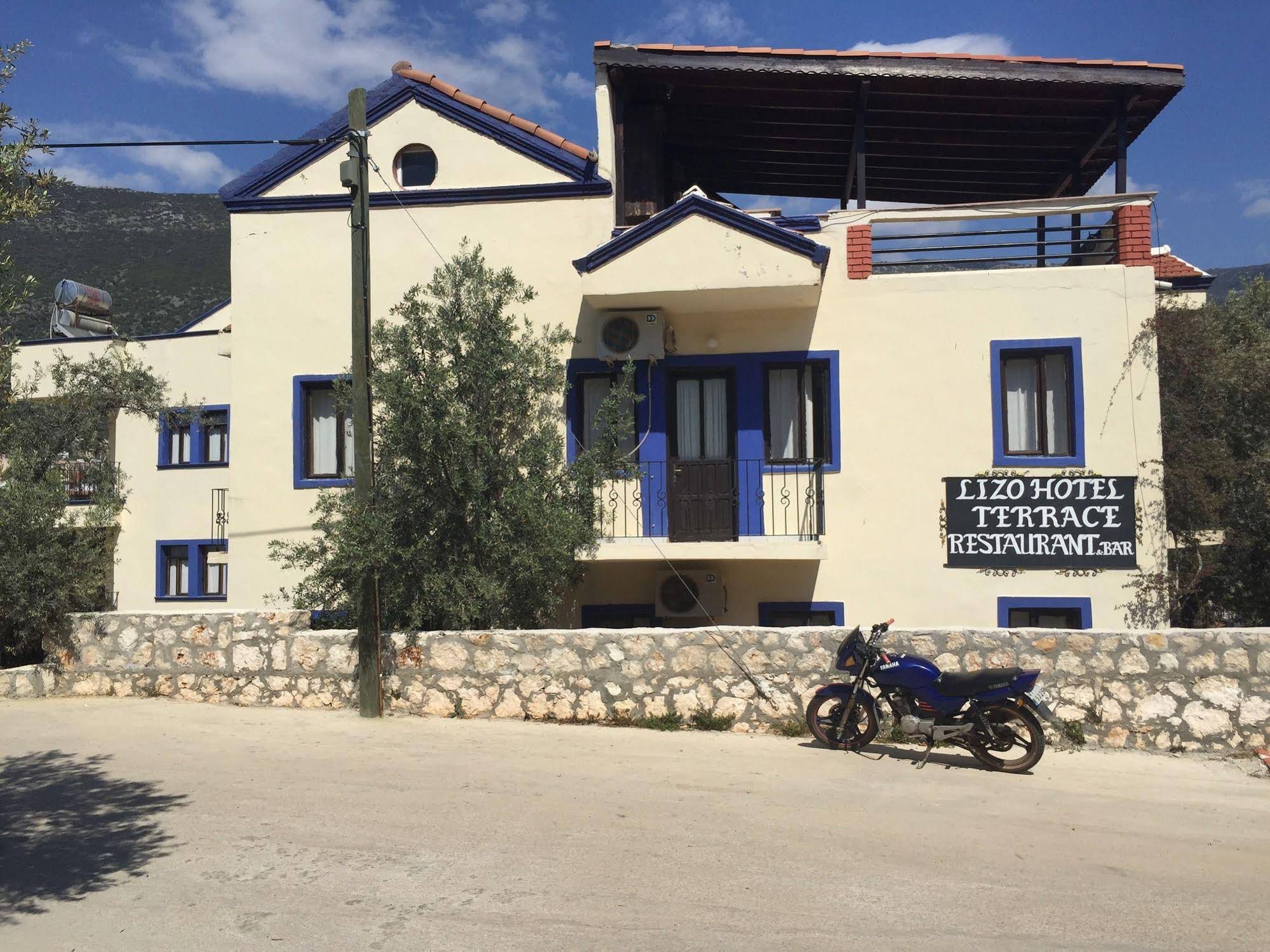 Lizo Hotel