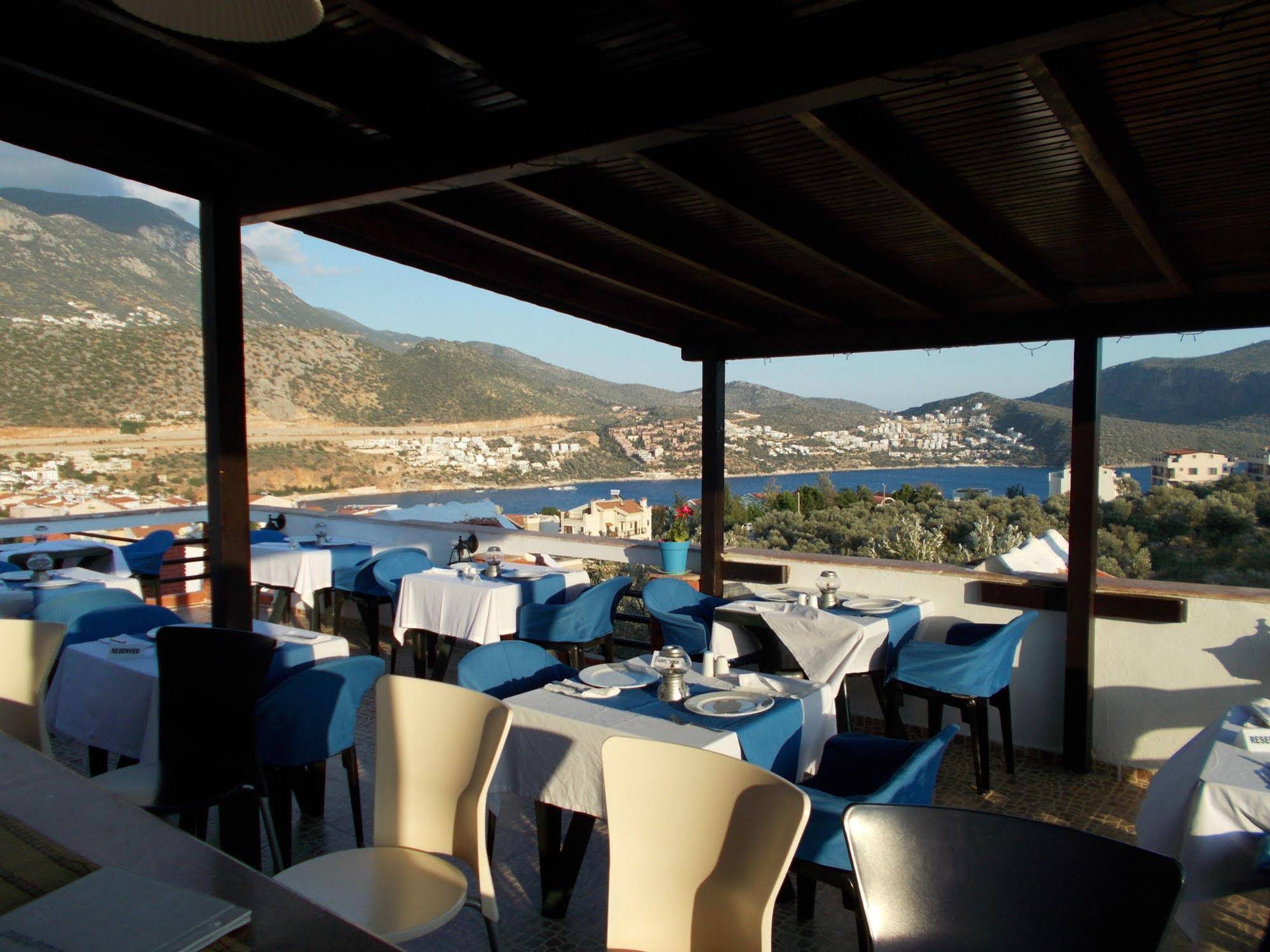 Lizo Hotel