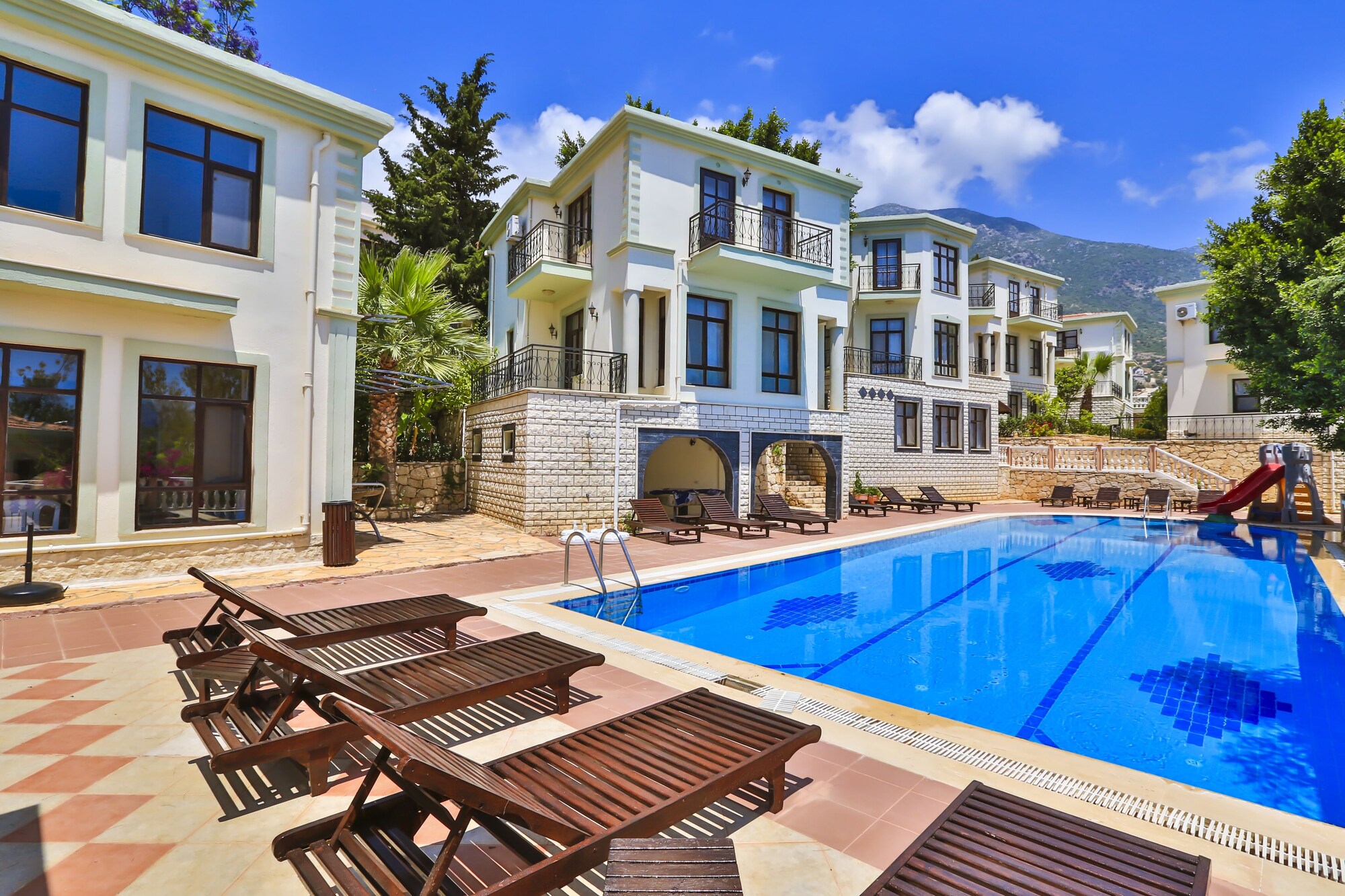 BG Villa's and Apart's