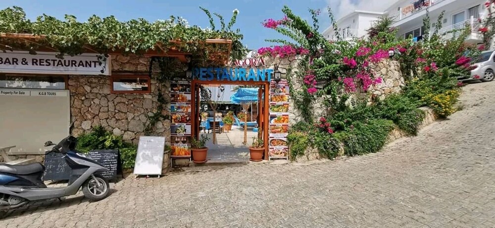 Villa Nar