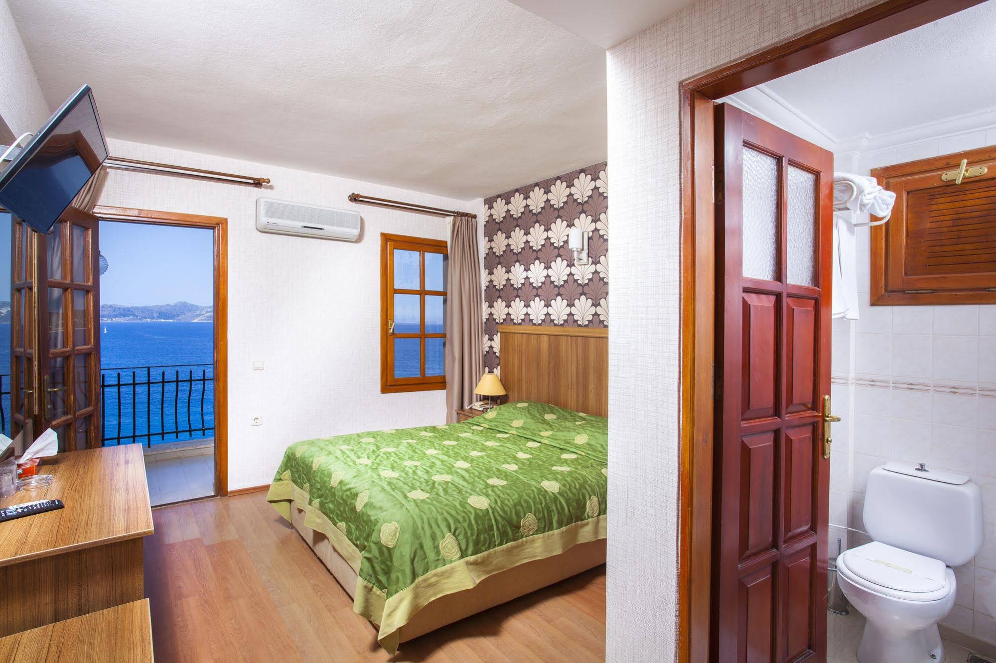 Aqua Princess Hotel
