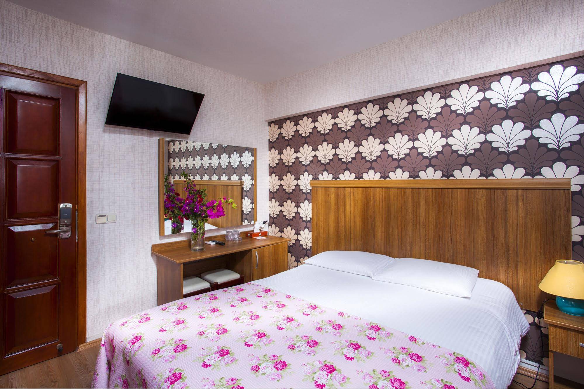 Aqua Princess Hotel