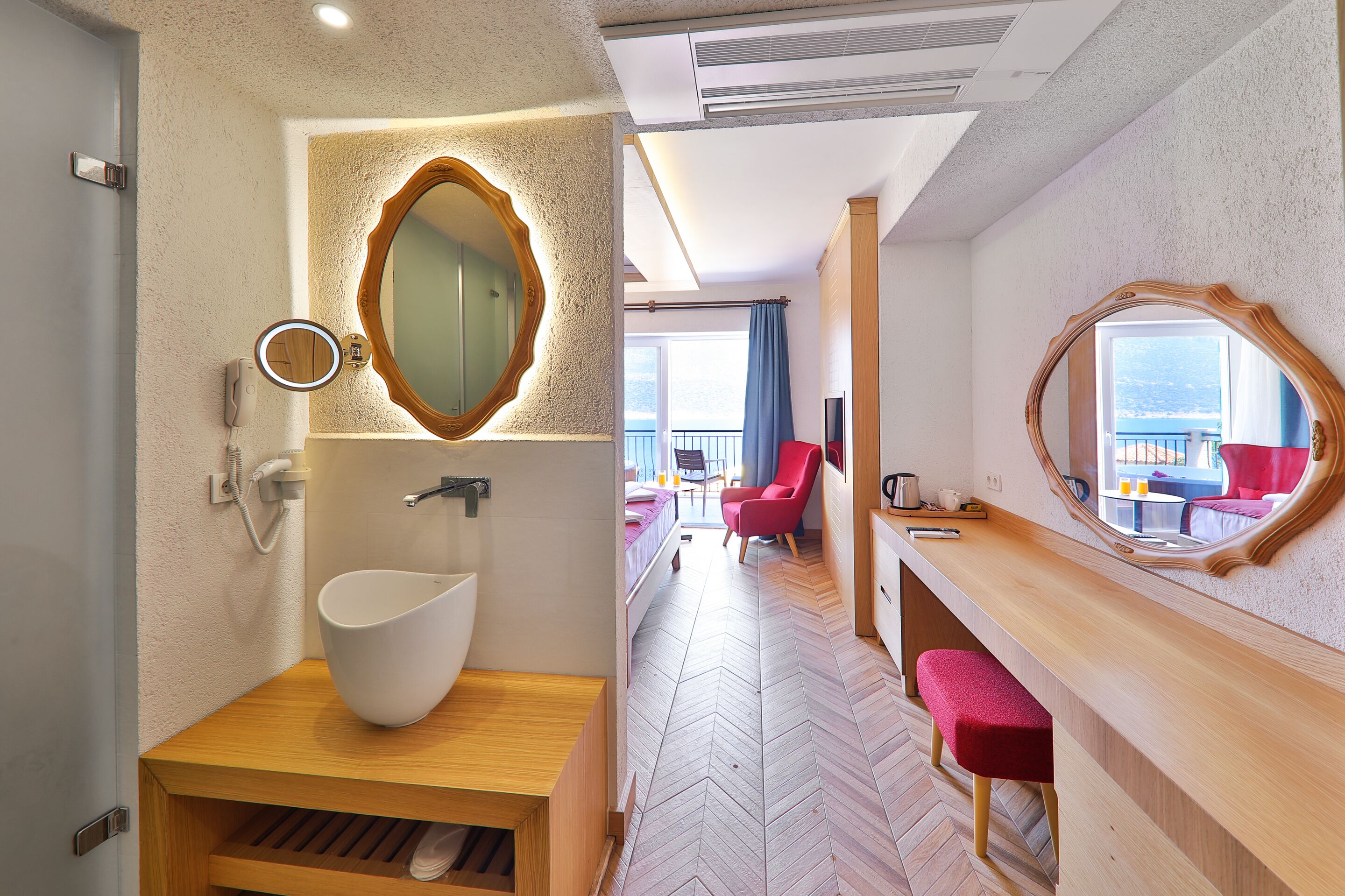 Atalante Hotel