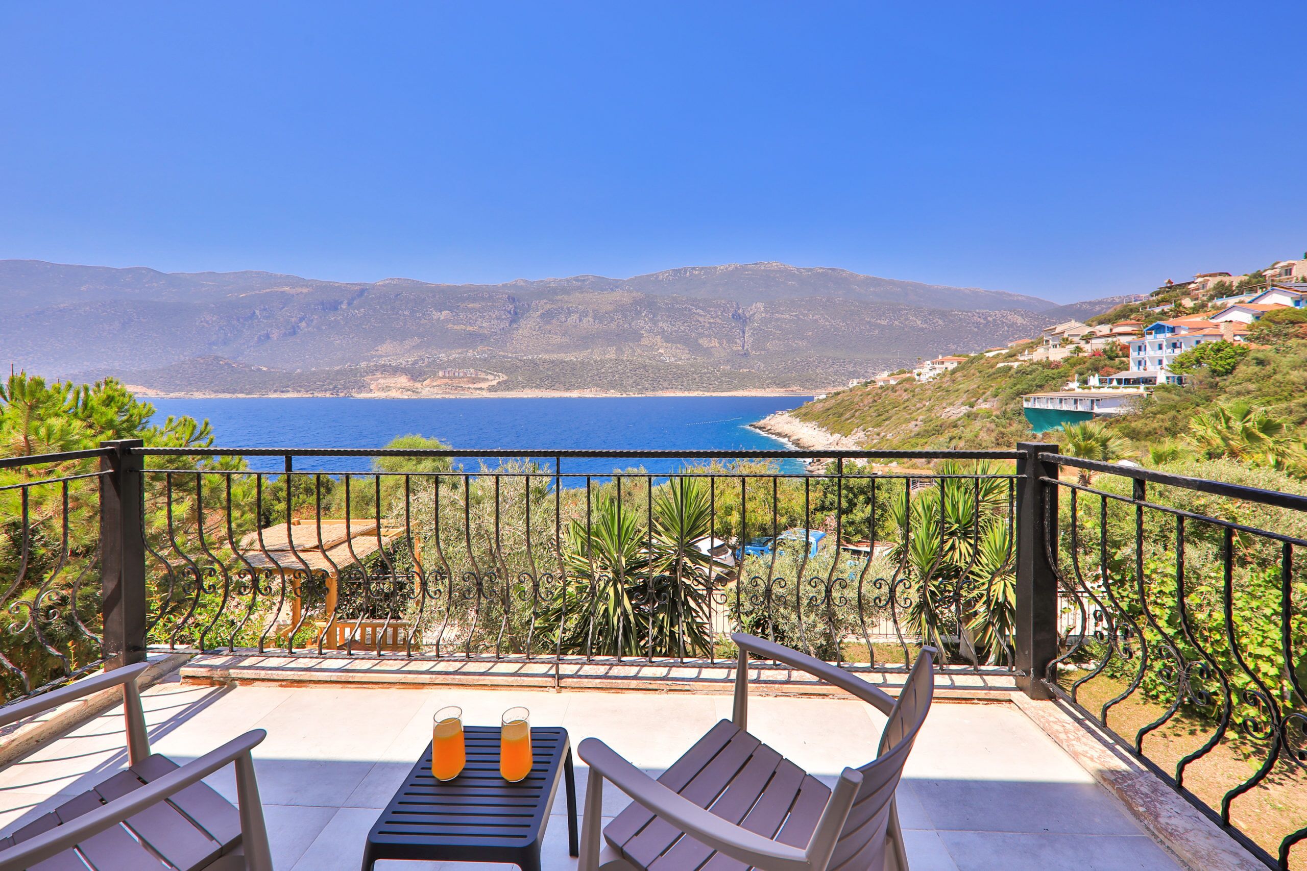 Atalante Hotel
