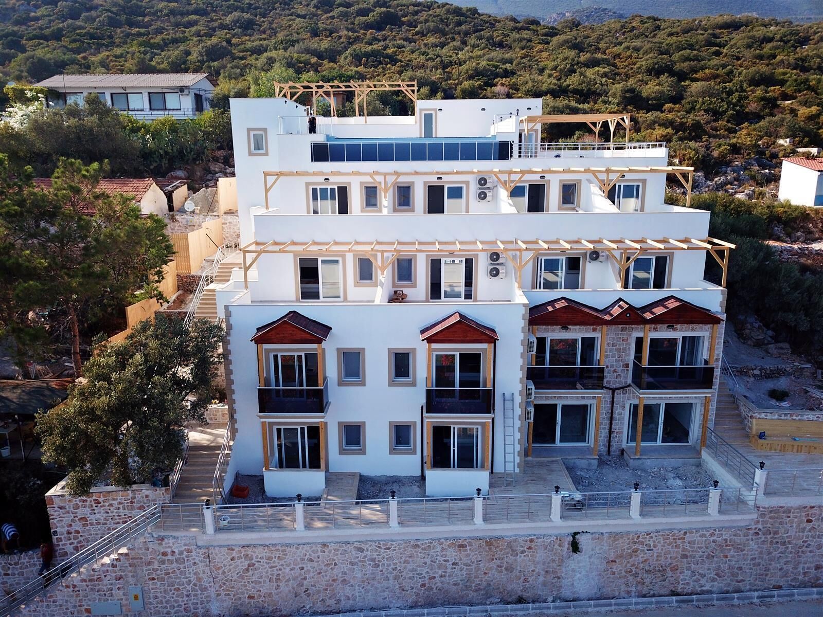 Blue Island Luxury Hotel