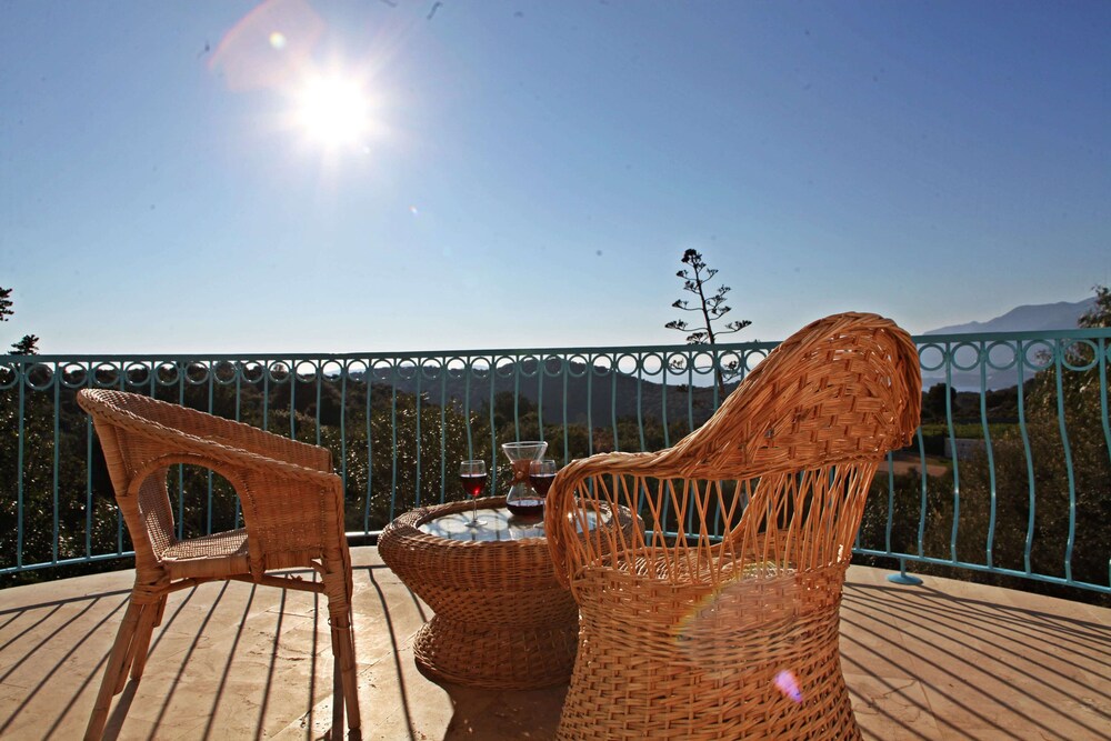 Lacitrus Villa Hotel