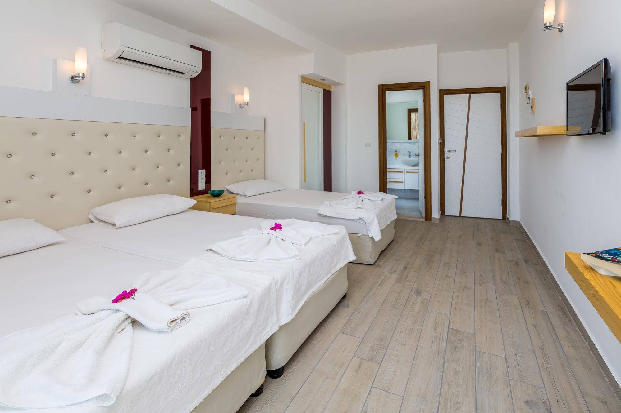 Defne Hotel