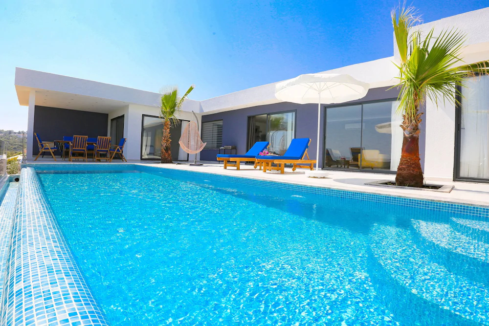 Golden Villa