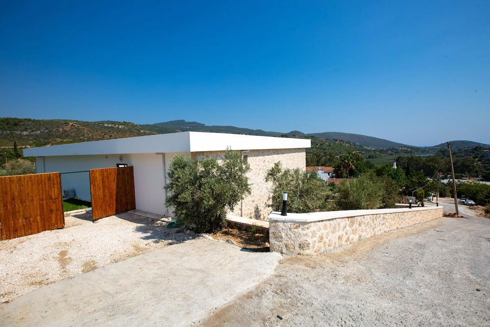 Golden Villa