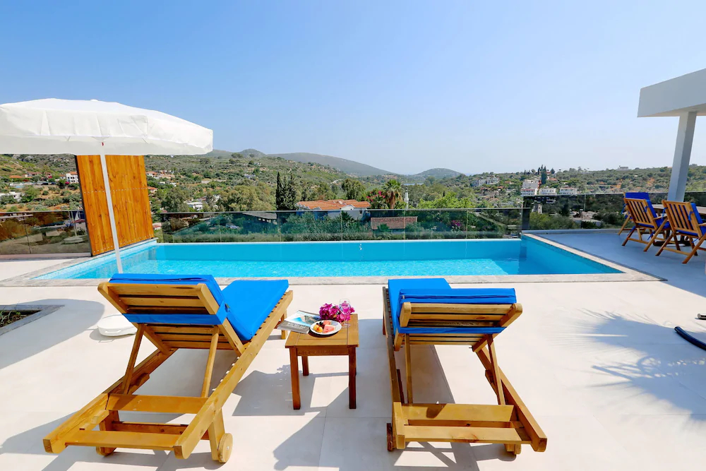 Golden Villa