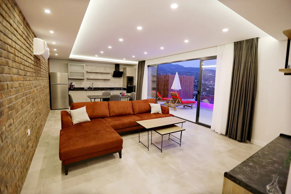 Golden Villa