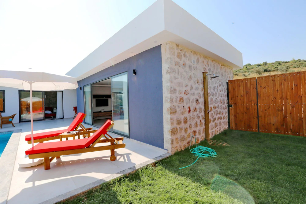 Golden Villa