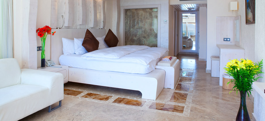 Peninsula Gardens Hotel & Beach