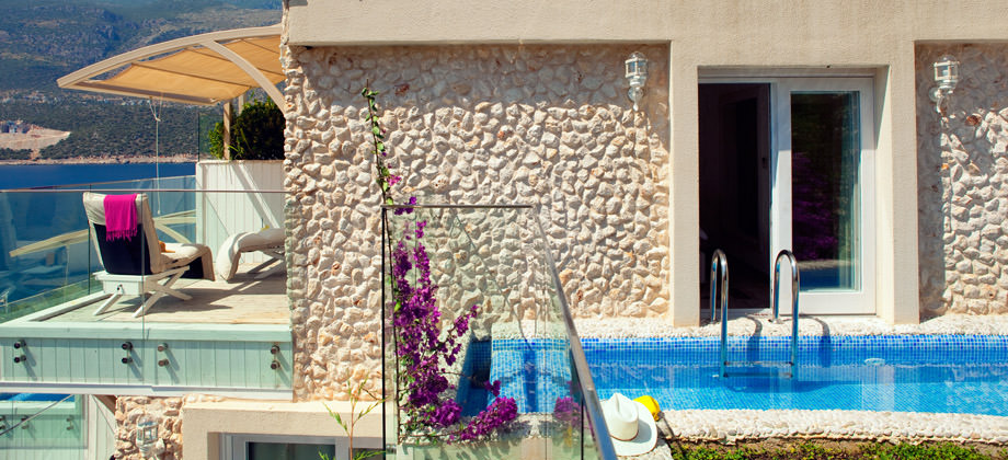 Peninsula Gardens Hotel & Beach