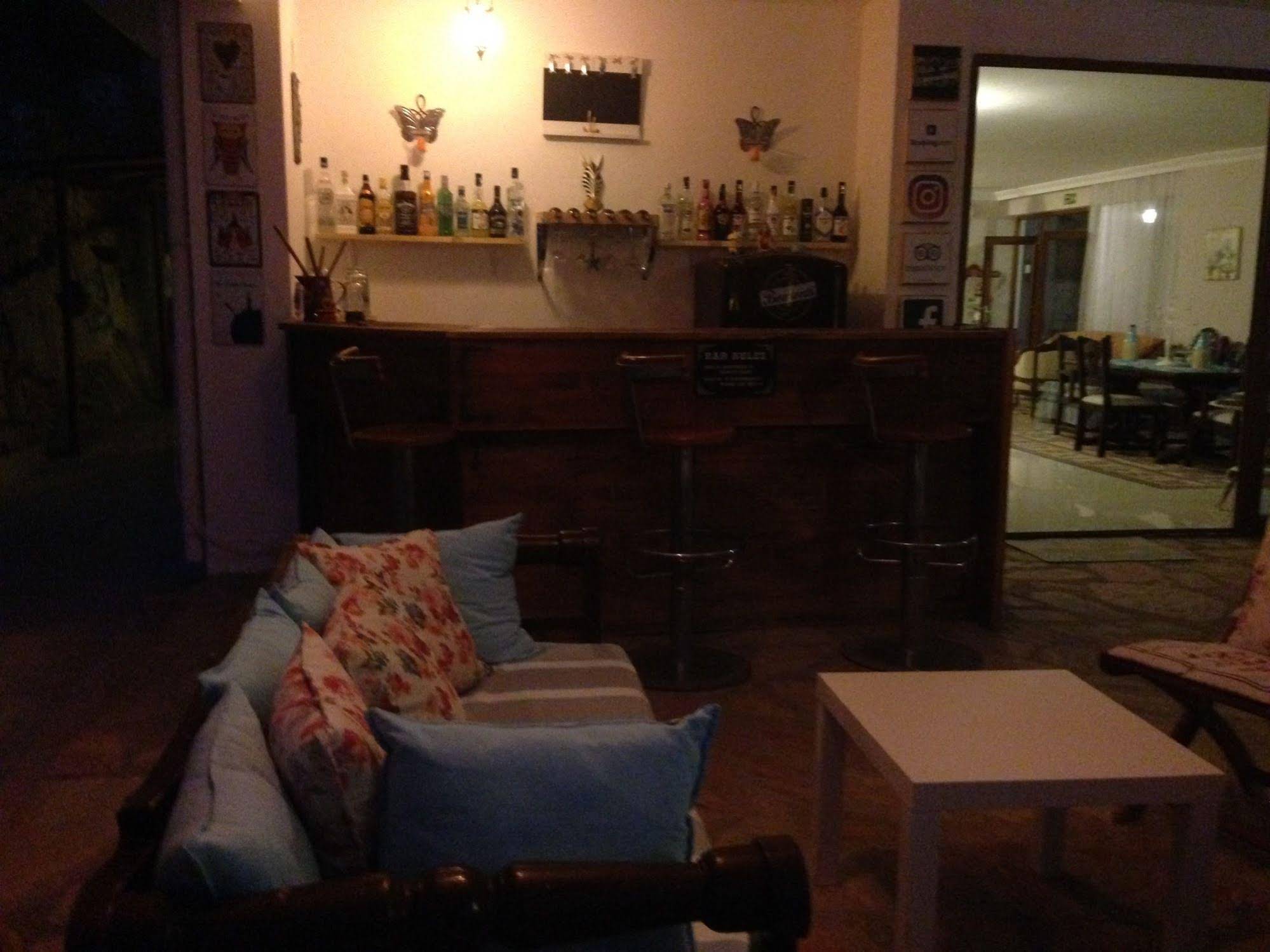Lavender's Lodge Otel